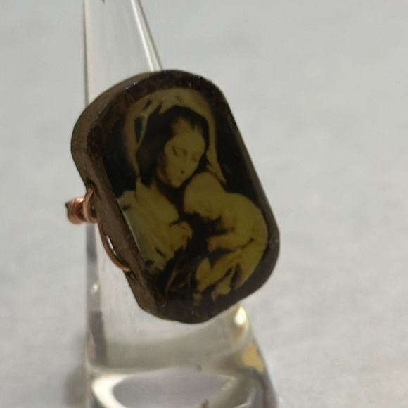 Handmade Mary wooden wire art ring size 5 - Picture 1 of 4